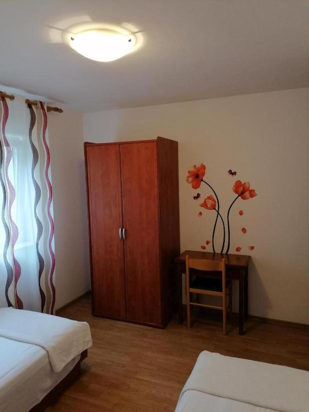 Apartments マリ・ロシニュ エクステリア 写真